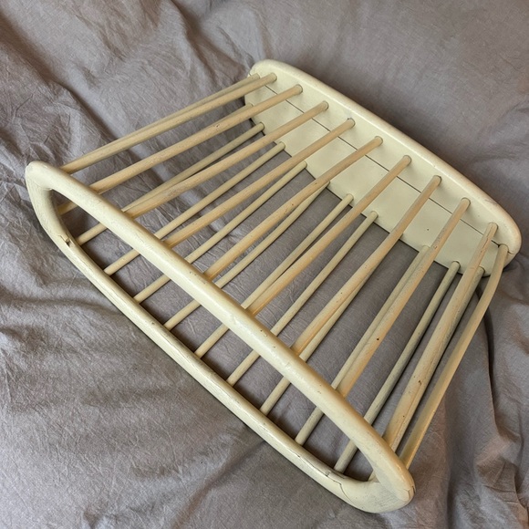 MCM Magazine Rack - Picture 7 of 7